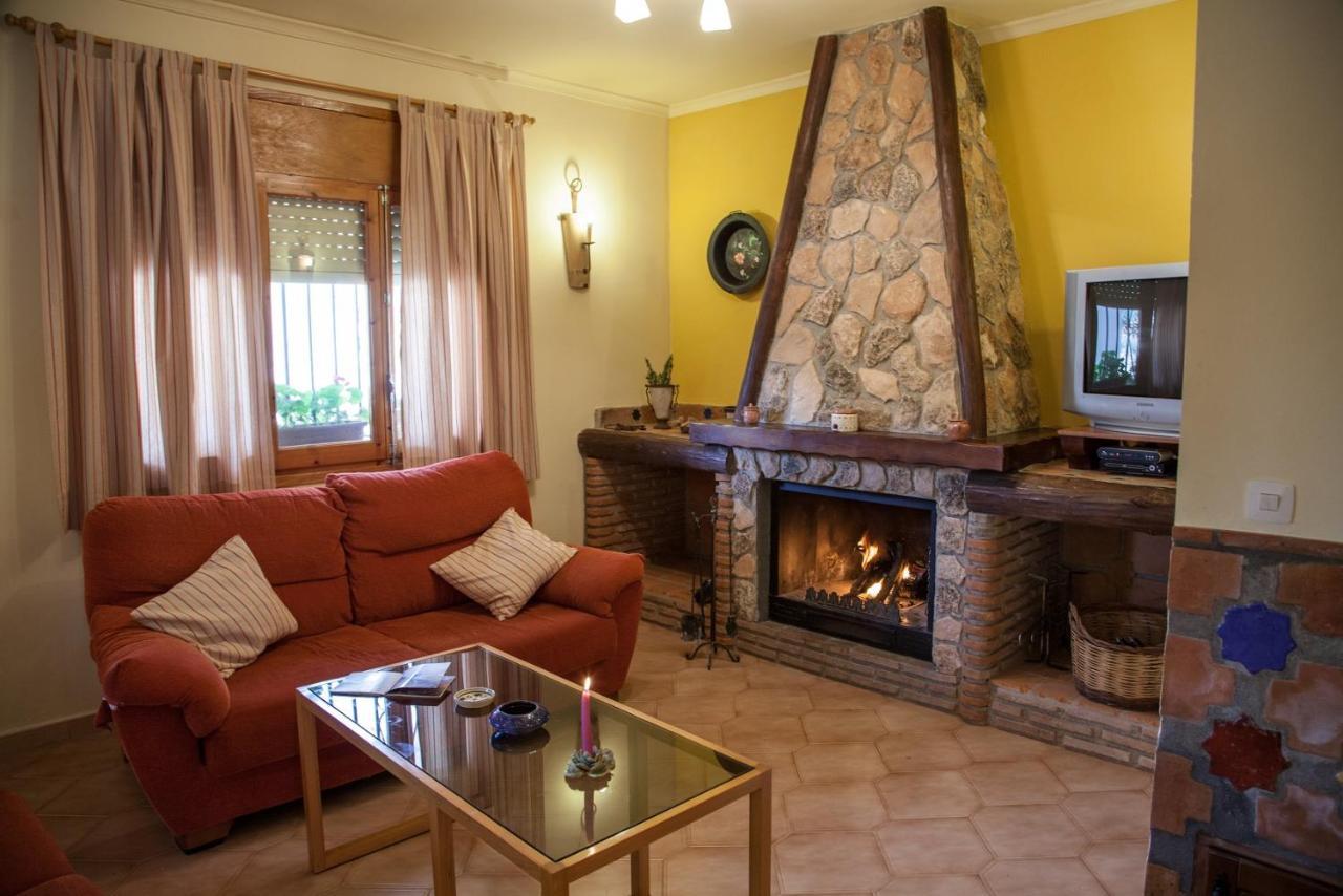 Apartamentos La Granja Hinojares Exteriör bild
