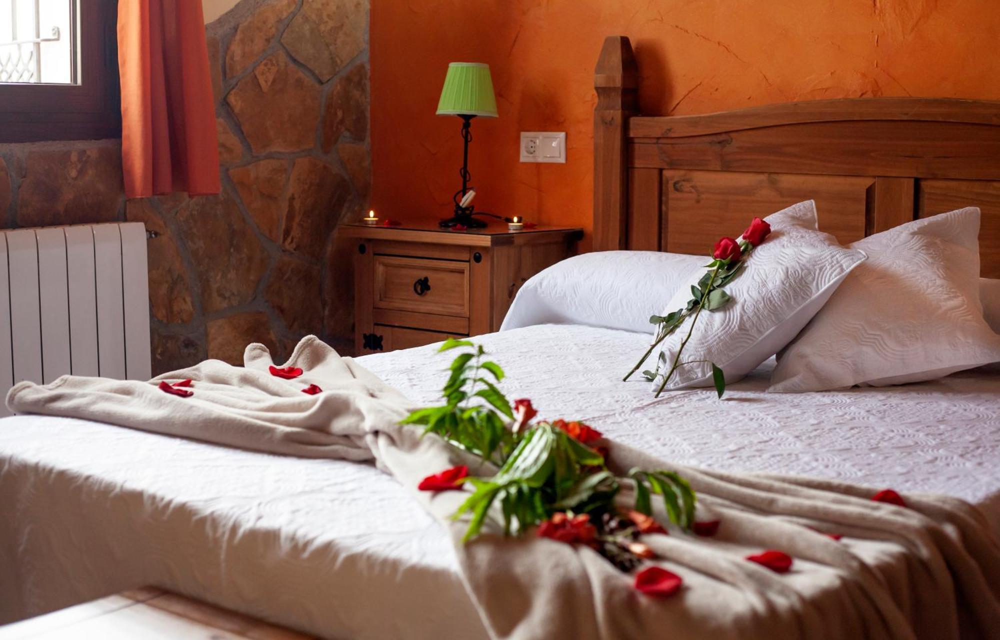 Apartamentos La Granja Hinojares Rum bild