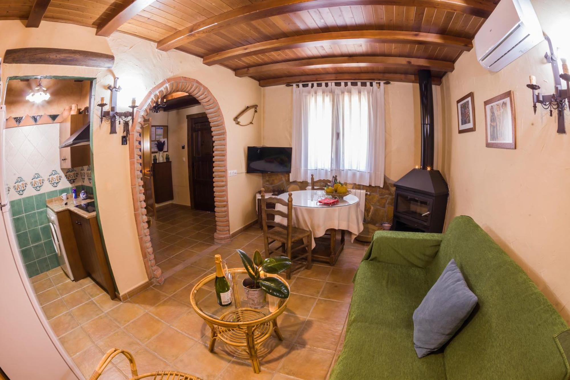 Apartamentos La Granja Hinojares Rum bild